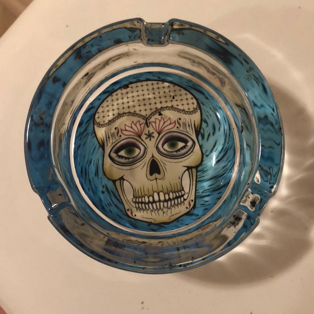 Handblown Baby Blue Skull Ash Tray